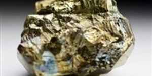 通膨恐影響升息預期 有利金價表現