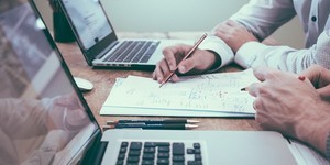 于卓民:控管企業併購的必要性