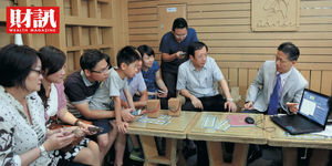 數學老師郭勝鑽研上萬張線圖變大師 進帳數千萬元