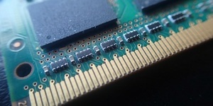NAND、DRAM明年看跌!美光3個月摔30% 半導體設備慘