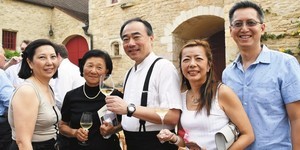 何瑞燕:與樂迷乾杯