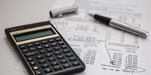 今年前8月證交稅收入年增率31%