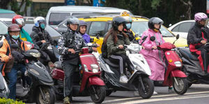 上了年紀還能騎開車嗎?專家公開12項指標,出現這些症狀最好別上路