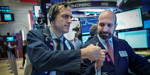 S&P500、道瓊...美股多頭直攻歷史最高!聯準會頻放鴿派消息,7月底降息大勢底定!未來哪兩類股精彩可期?