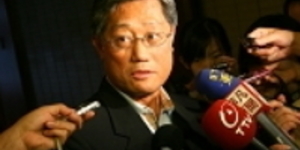 台灣面板業快要撞車了! 李焜耀示警︰雞蛋全放中國