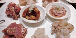 任希浩:日本取經扎根高雄 「新宿ホルモン台灣」炭火燎燻的燒肉一番