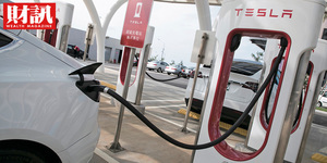 馬斯克喊2030起年交車2000萬輛 特斯拉股價漲近6%