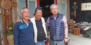 謝金河:大俠隱於凍頂山