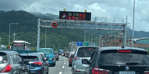 外出開車要戴口罩?指揮中心:1人開車可不戴