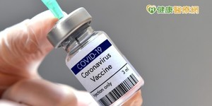 莫德納疫苗來了!台灣首批施打mRNA新冠疫苗 保護力、副作用一次看