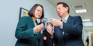 疫苗揭密》全球疫苗豪賭 台灣如何掌握生技新機會?