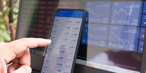 金融股獲利大賺可以買嗎?存股達人:機率大於50%,明年要再成長真的困難!