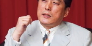 一根火腿腸 讓康師傅、統一殺紅眼速食麵價格戰開打 每月多燒三億元爭霸
