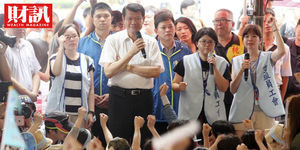 何煖軒,華航董座原來是第三志願小英不給他交長大位 鄭文燦臨門一腳助人助己